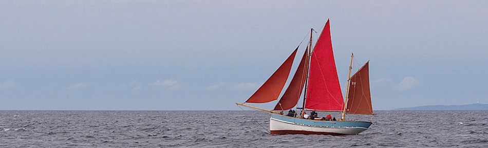 Birthe Marie under sail